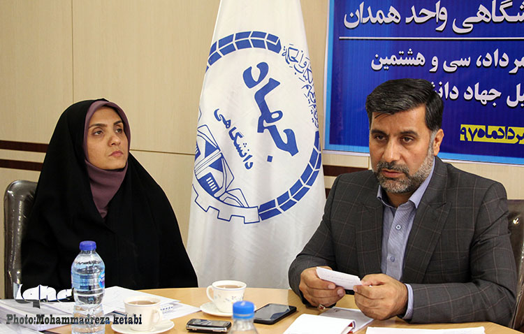 برگزاری نشست خبری رئیس جهاد دانشگاهی همدان+تصاویر