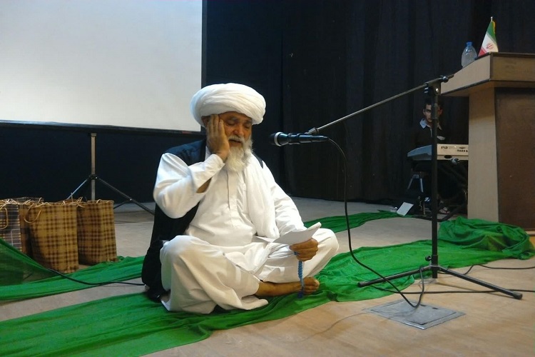 شب شعر رضوی با موسیقی سنتی در تایباد برگزار شد