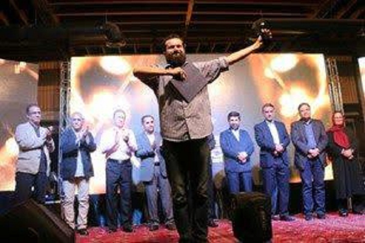موفقیت &laquo;نون مثل نفت&raquo; از لرستان در جشنواره ملی تئاتر اهواز