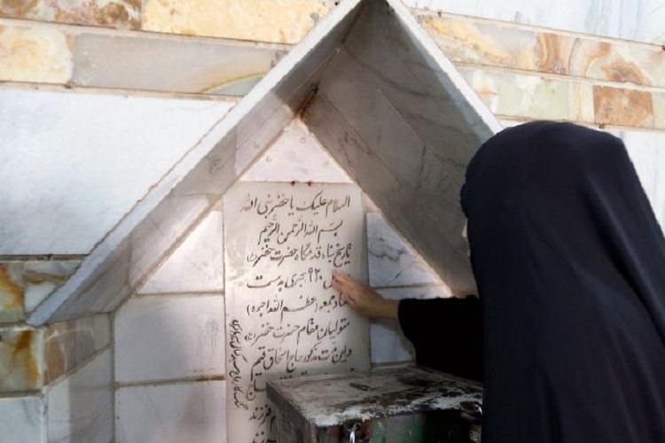 قدمگاه خضرزنده؛ مسجدی در قلب ارتفاعات آبیدر
