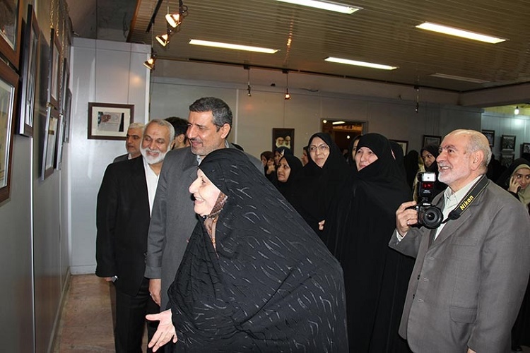 مرا بدون دوربینم نمی شناسند/ خاطره عکسبرداری از تصویر امام(ره) قبل از انقلاب