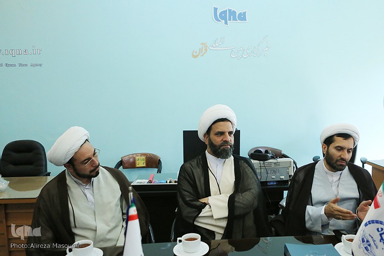 بازدید مدیرکل اوقاف و امور خیریه خراسان رضوی از خبرگزاری ایکنا/ معرفی دستاوردهای انقلاب بزرگترین رسالت خبرنگاران است