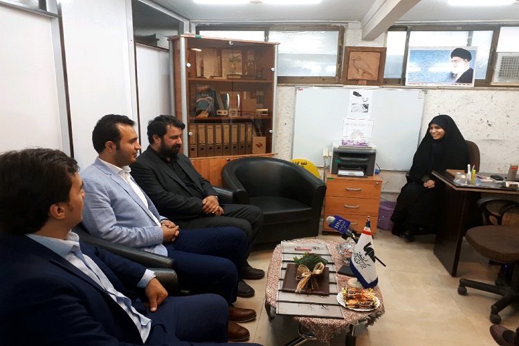 بازدید رئیس دانشگاه فنی مهندسی بوئین&zwnj;زهرا از خبرگزاری ایکنا/در معرفی این خبرگزاری قرآنی همت کنید