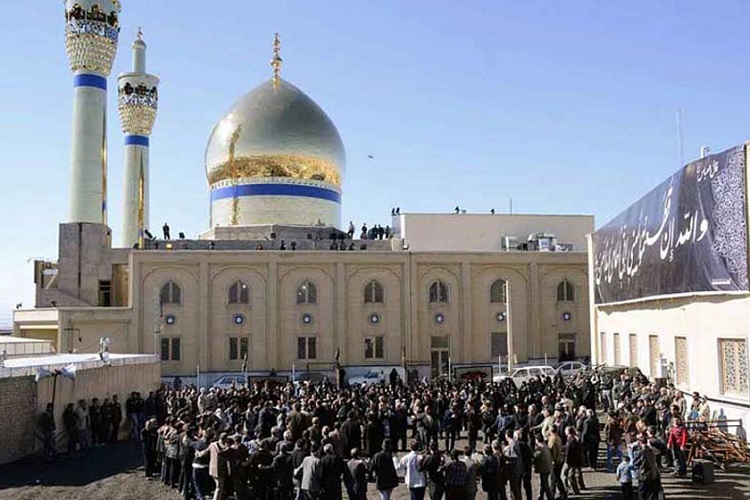 20 هزار مترمربع از واحدهای اطراف حسینیه زنجان تملک شد 20 هزار مترمربع از واحدهای اطراف حسینیه زنجان تملک شد