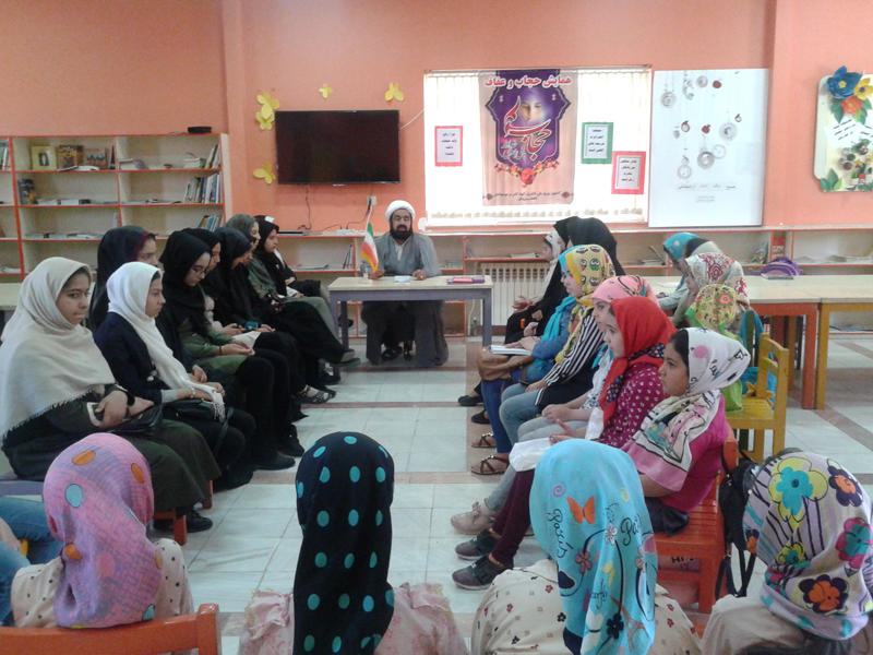 گزارش تصویری برنامه&zwnj;های هفته عفاف و حجاب مراکز کانون لرستان