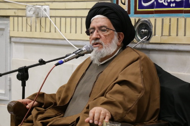 آزار دیگران عذاب دنیوی و اخروی در پی دارد