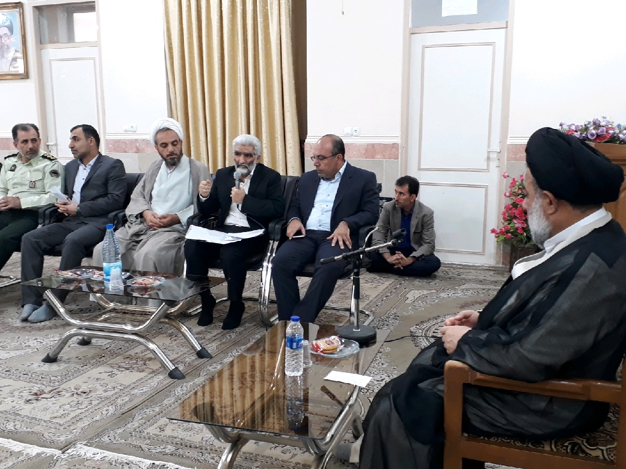 جلسه شورای هماهنگی عتبات و عالیات که در لرستان برگزار شد جلسه شورای هماهنگی عتبات و عالیات که در لرستان برگزار شد