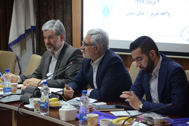 برگزاری جلسه هم&zwnj;اندیشی کانون&zwnj;های بسیج اساتید دانشگاه&zwnj;های آزاد اسلامی آذربایجان&zwnj;شرقی