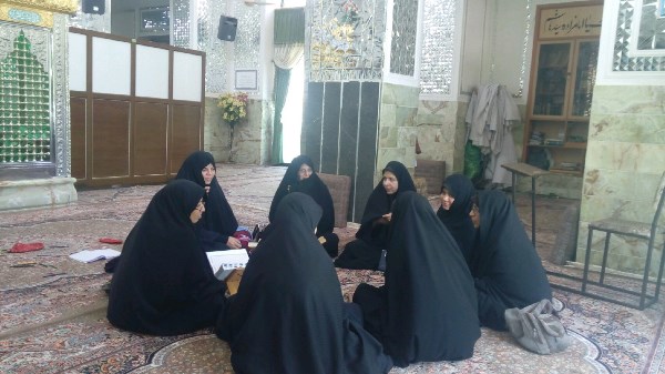 برگزاری کلاس حفظ و تفسیر جزء 30 در مصلای اردکان