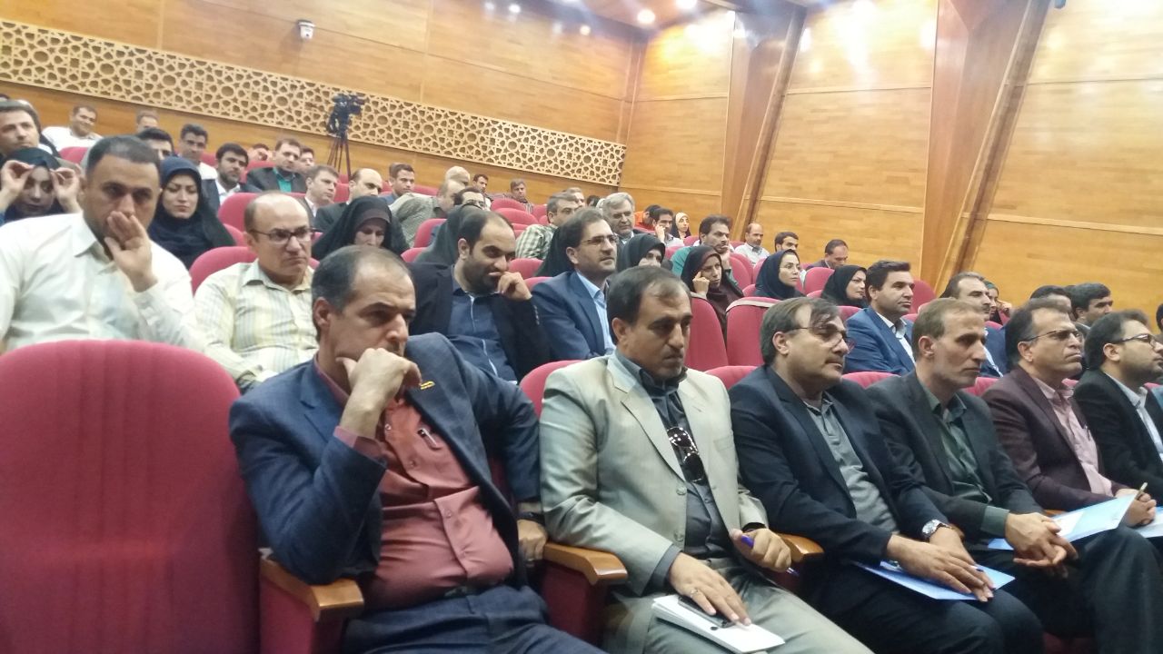 برگزاری کارگاه «تبیین سیاستها و اقدامات نکوداشت چهلمین سالگرد انقلاب» در لرستان + عکس برگزاری کارگاه «تبیین سیاستها و اقدامات نکوداشت چهلمین سالگرد انقلاب» در لرستان + عکس