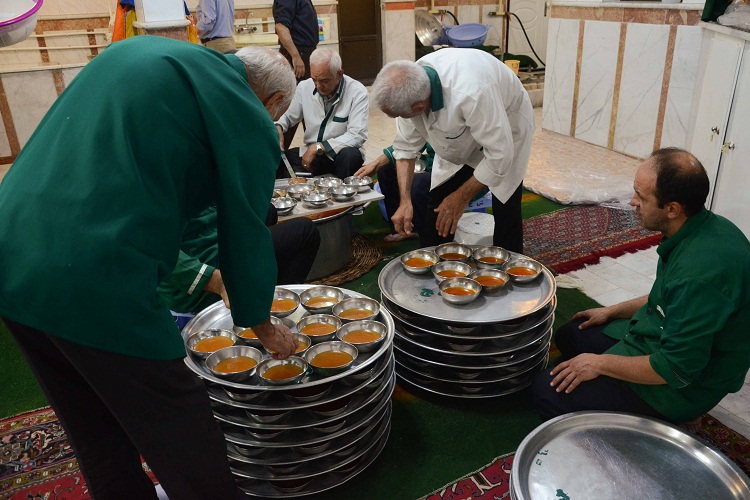 یک روز با مراسم دعای توسل و آبگوشت نذری «مسجد مهدیه» تبریز یک روز با مراسم دعای توسل و آبگوشت نذری «مسجد مهدیه» تبریز