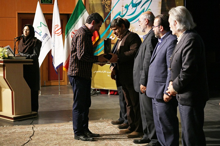 معرفی نفرات برتر هشتمین جشنواره سراسری عکس رضوی +تصاویر