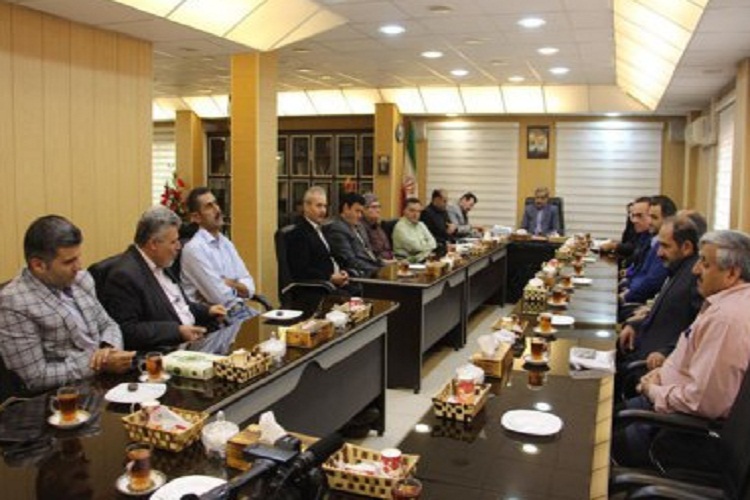 اسقامت آزادگان در عرصه دفاع از اسلام ستودنی است