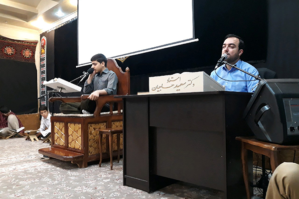جلسه آموزش قرآن در مؤسسه سدید + عکس جلسه آموزش قرآن در مؤسسه سدید + عکس