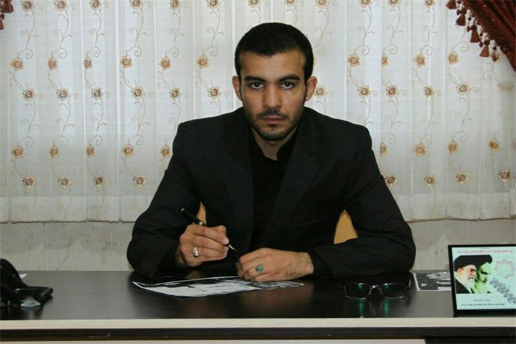 سلب هویت؛ مهمترین عامل انحراف جوانان سلب هویت؛ مهمترین عامل انحراف جوانان
