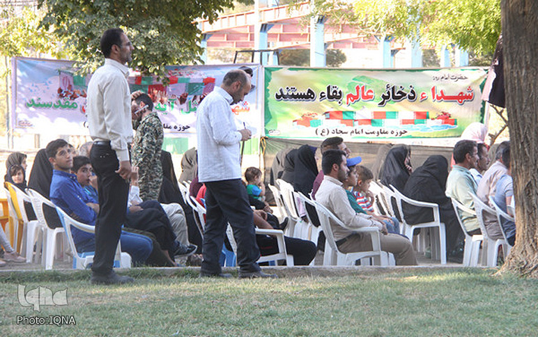گزارش تصویری مراسم &laquo;آبروی محله&raquo; یادبود شهید علی&zwnj;محمد صیدمرادی در کوهدشت
