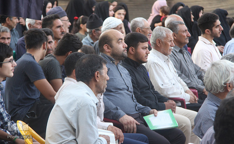 گزارش تصویری مراسم &laquo;آبروی محله&raquo; یادبود شهید علی&zwnj;محمد صیدمرادی در کوهدشت
