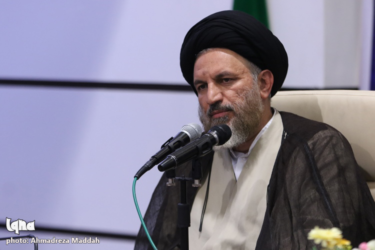 جنگ تمام عيار حقوق بشر اسلامی با آمریكایی در مبنا، هویت و عینیت/ هزینه مقاومت كمتر هزینه سازش است
