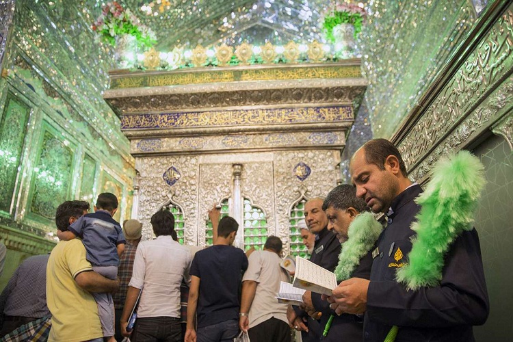 نوای نیایشگران عرفه از میعادگاه شیعیان جنوب كشور به گوش می&zwnj;رسد