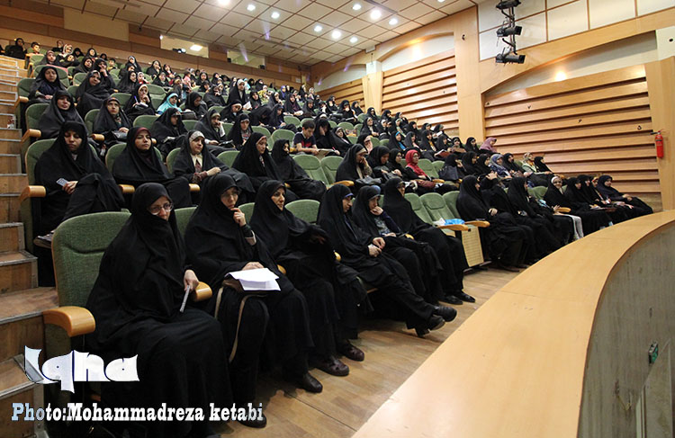 تجلیل از برگزیدگان مسابقات سراسری حفظ قرآن کریم استان همدان