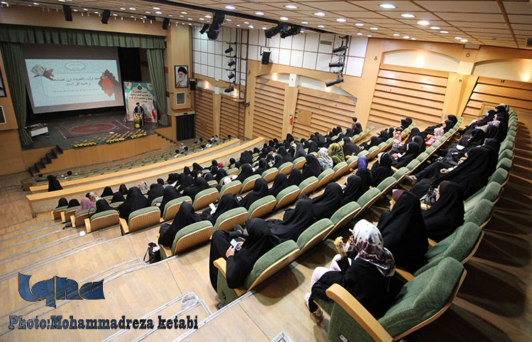تجلیل از برگزیدگان مسابقات سراسری حفظ قرآن کریم استان همدان