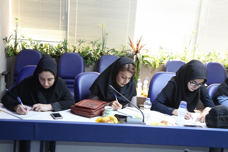 راه‌اندازی بزرگترین راهپیمایی و تجمع دف‌نوازان در کردستان