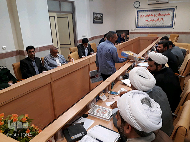 گزارش تصویری جلسه کمیته فرهنگی ستاد اربعین لرستان گزارش تصویری جلسه کمیته فرهنگی ستاد اربعین لرستان