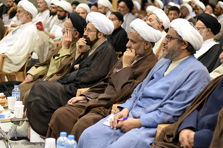 همایش روحانیون ائمه ی جمعه و جماعات به مناسبت روز جهانی مساجد