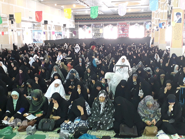 گزارش تصویری قرائت دعای عرفه در مصلای الغدیر خرم&zwnj;آباد