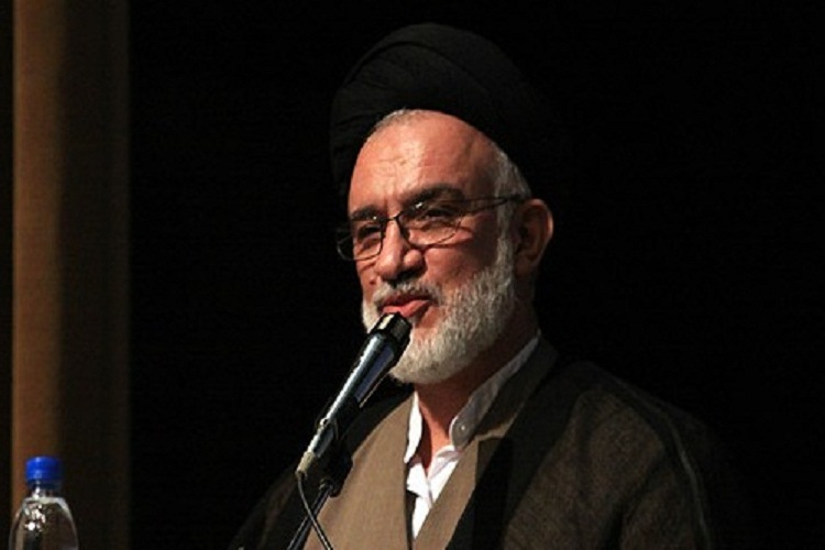 مسئولان به سالم&zwnj;سازی فضای پیرامون حرم مطهر سیدعلاءالدین حسین(ع) توجه کنند