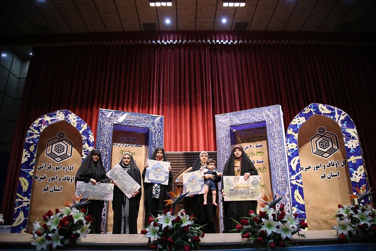 دوستی نکردن با دشمنان خدا یکی از موضوعات کلیدی قرآن است