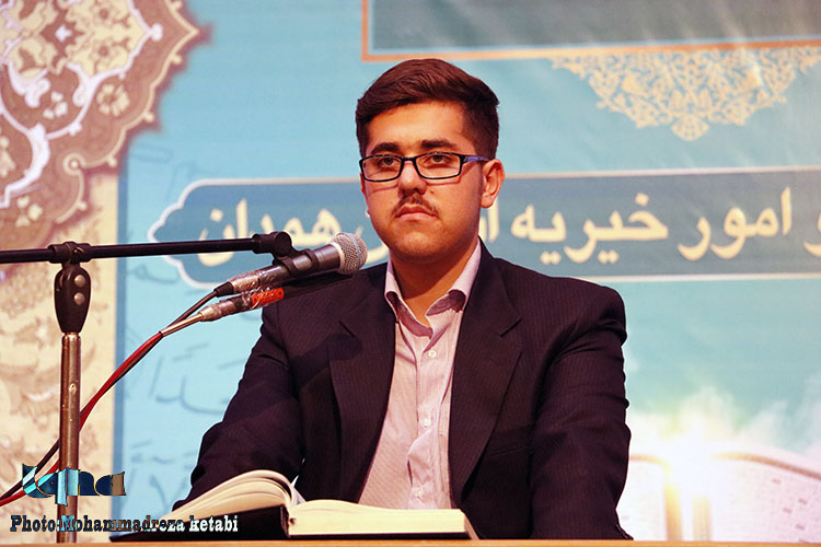 راهنمایی دبیر دینی&zwnj;ام که می&zwnj;گفت &laquo;قرآن را برای خدا بخوانید نه مسابقات&raquo; مرا قرآنی کرد