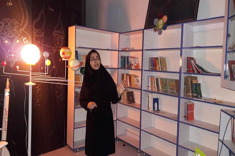 گزارش تصویری از فعالیتهای دهه کرامت در کانون لرستان گزارش تصویری از فعالیتهای دهه کرامت در کانون لرستان