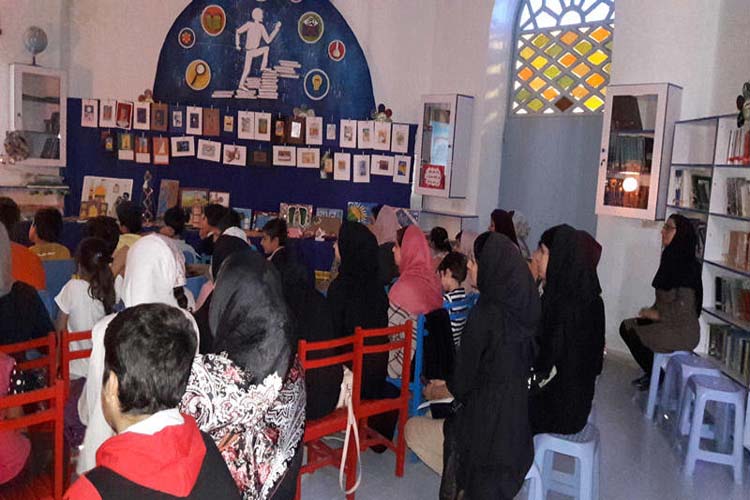 گزارش تصویری از فعالیتهای دهه کرامت در کانون لرستان گزارش تصویری از فعالیتهای دهه کرامت در کانون لرستان