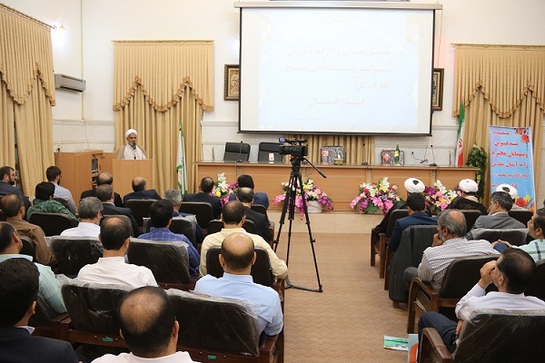 بسیجیان، مجاهدان جبهه اقتصادی باشند