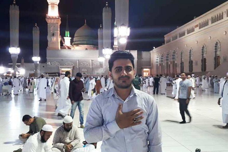 «مجتبی فردفانی»؛ نماینده استان فارس در كاروان نور جمهوری اسلامی «مجتبی فردفانی»؛ نماینده استان فارس در كاروان نور جمهوری اسلامی