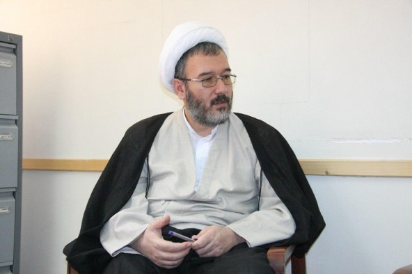 دین با تأثیر در عمل به مناسک اسلامی موجب آرامش انسان می‌شود