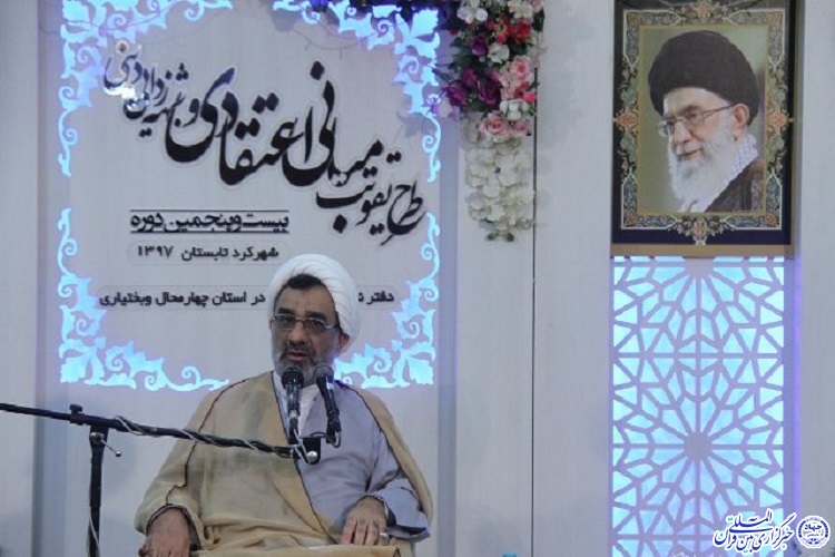 ساختارهای اقتصادی دولتمردان به سمت تولید نیست