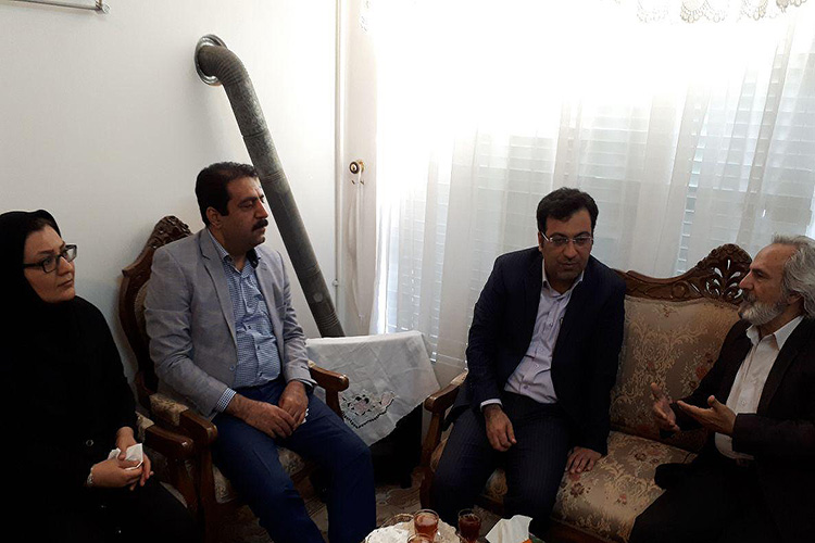 هنرمندان پیشکسوت سرمایه&zwnj;هایی برای تعالی فرهنگ و هنر هستند