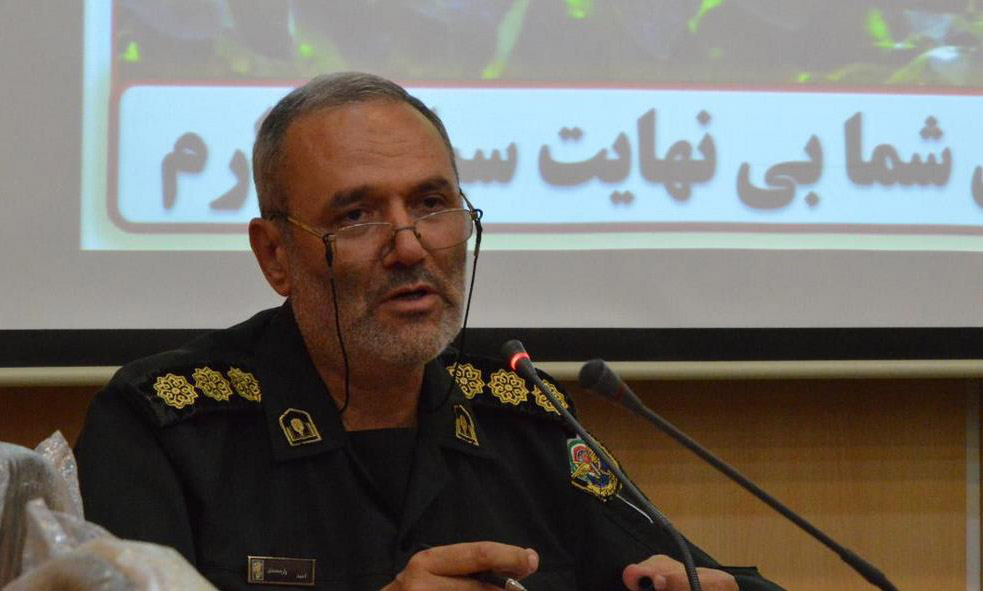 برگزاری دوره غنی&zwnj;سازی کتب درسی دفاع مقدس در لرستان + عکس