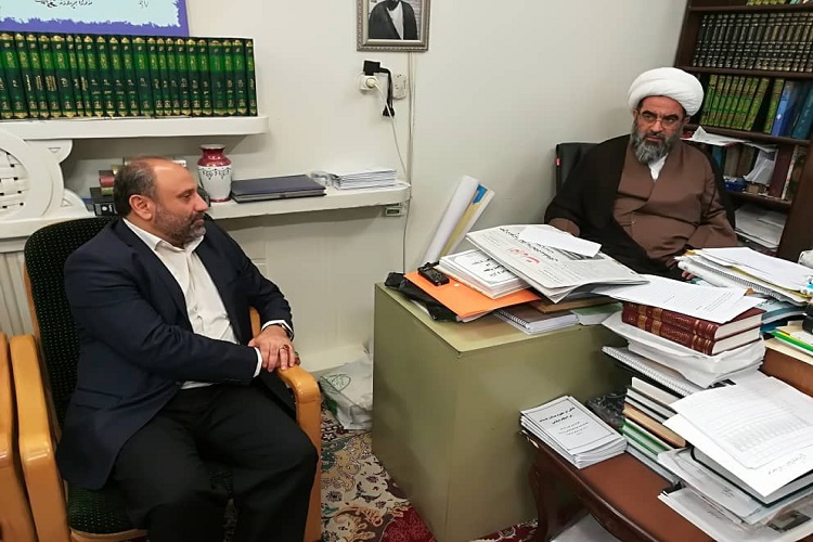 انس والدین با قرآن، فرزندان را نیز قرآنی می&lrm;کند