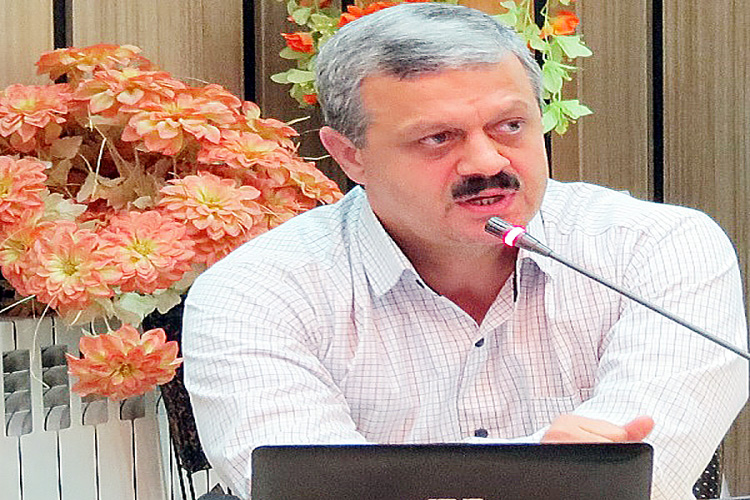 335 زوج جوان اردکان در طرح آموزش زندگی خانواده شرکت کردند