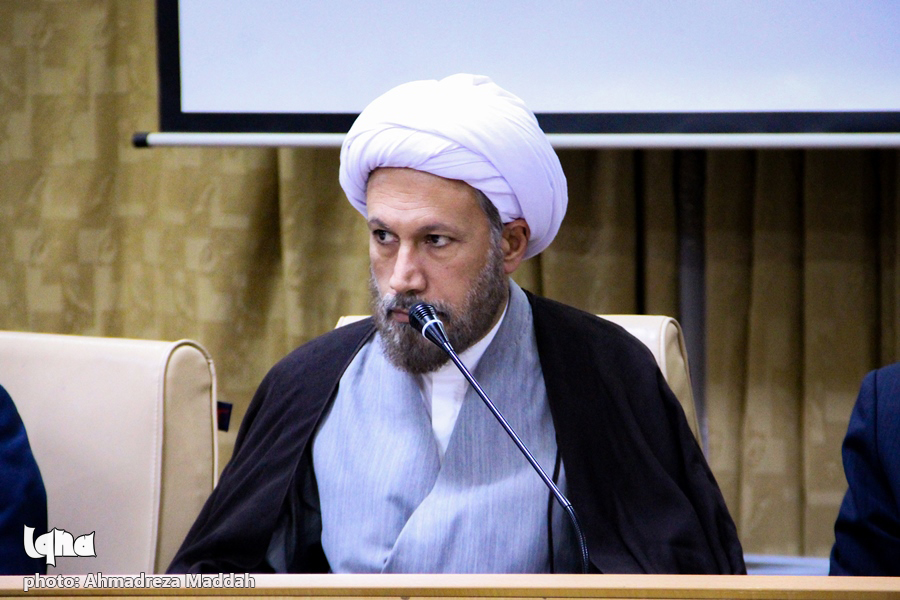 شرط وجوب امر به معروف، احتمال تأثیر است/ ظرافت کار را نادیده نگیریم