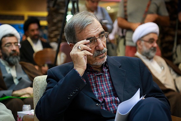 هر کسی نمی&lrm;توان با فهم ساده عربی، به ترجمه قرآن و آثار معرفتی اقدام کند