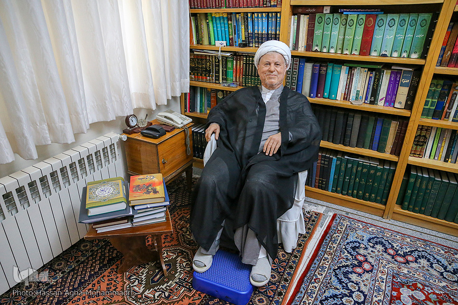 خانه انقلاب