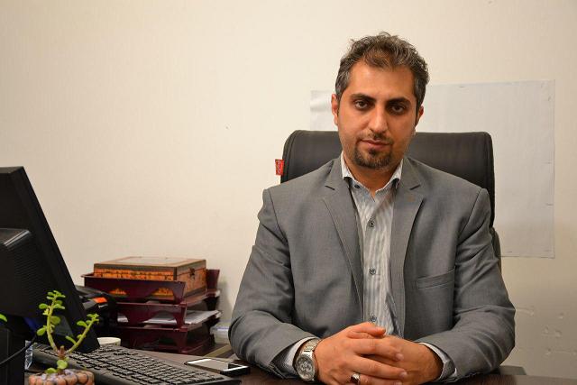 خانواده موثرترین نهاد تربیتی در پرورش انسان است خانواده موثرترین نهاد تربیتی در پرورش انسان است