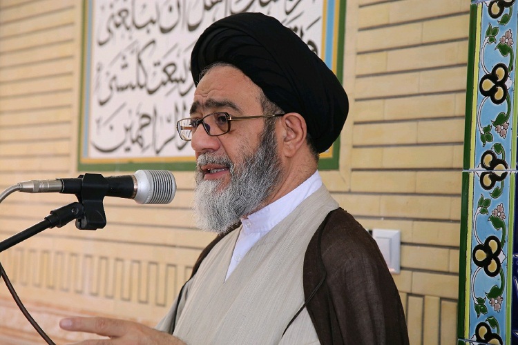 مسجد سنگر دین و پایگاه عبادت و بندگی است