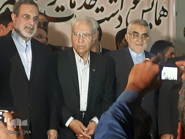 نواخته شدن زنگ فرهنگ و علم در بروجرد نواخته شدن زنگ فرهنگ و علم در بروجرد