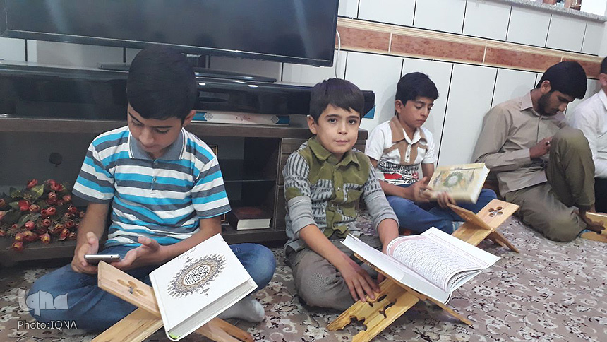 گزارش تصویری جلسه قرآن مجمع قرآنیان بقیه&zwnj;الله(عج) خرم&zwnj;آباد