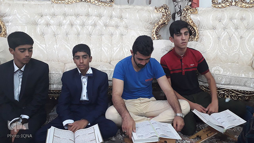 گزارش تصویری جلسه قرآن مجمع قرآنیان بقیه&zwnj;الله(عج) خرم&zwnj;آباد